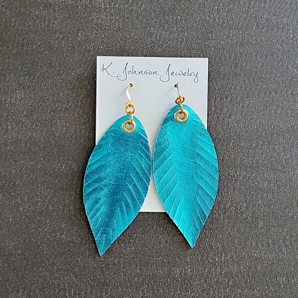 NIB Handmade metallic teal leather feather earrings, 3 inches, by K Johnson